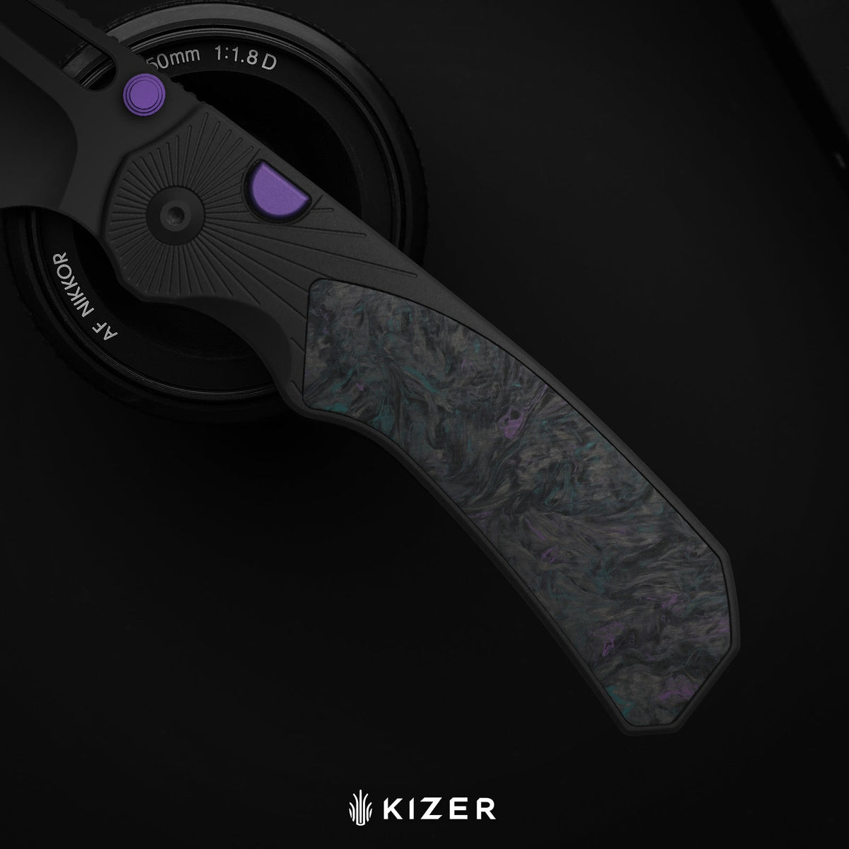 Durandal | Kizer Button Liner Lock™ | Aluminum & Fatcarbon® Black Dark Matter | S35VN + Black PVD Coating | KizerB™ 3765BD1