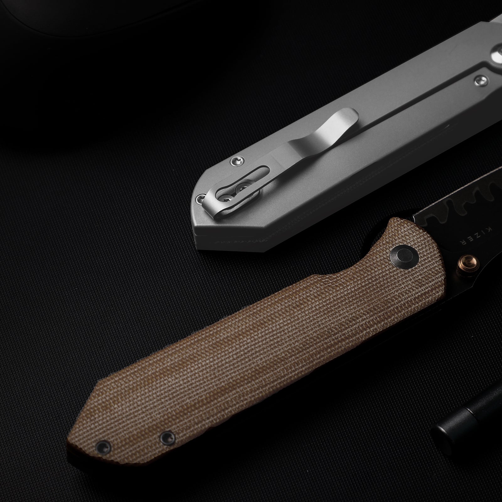 HARPOON FOLD | Elmax + Hollow Grind + Stonewashed | FRAME LOCK | Titanium | KizerB™ 4784A1