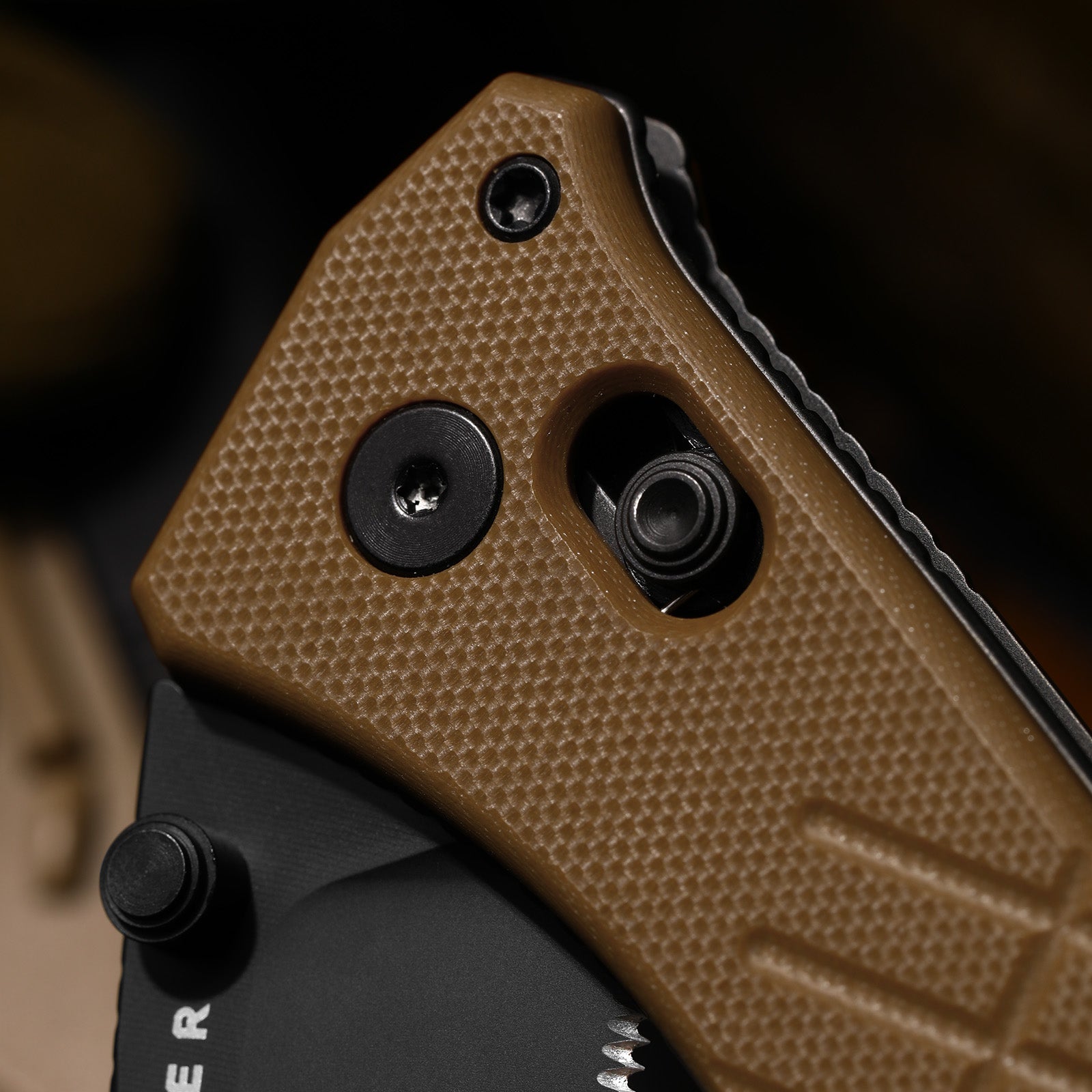 Aegis T | Kizer Clutch Lock™ | Tanto | Rescue Hook & Glass Breaker | KizerV™ 3774CTA1