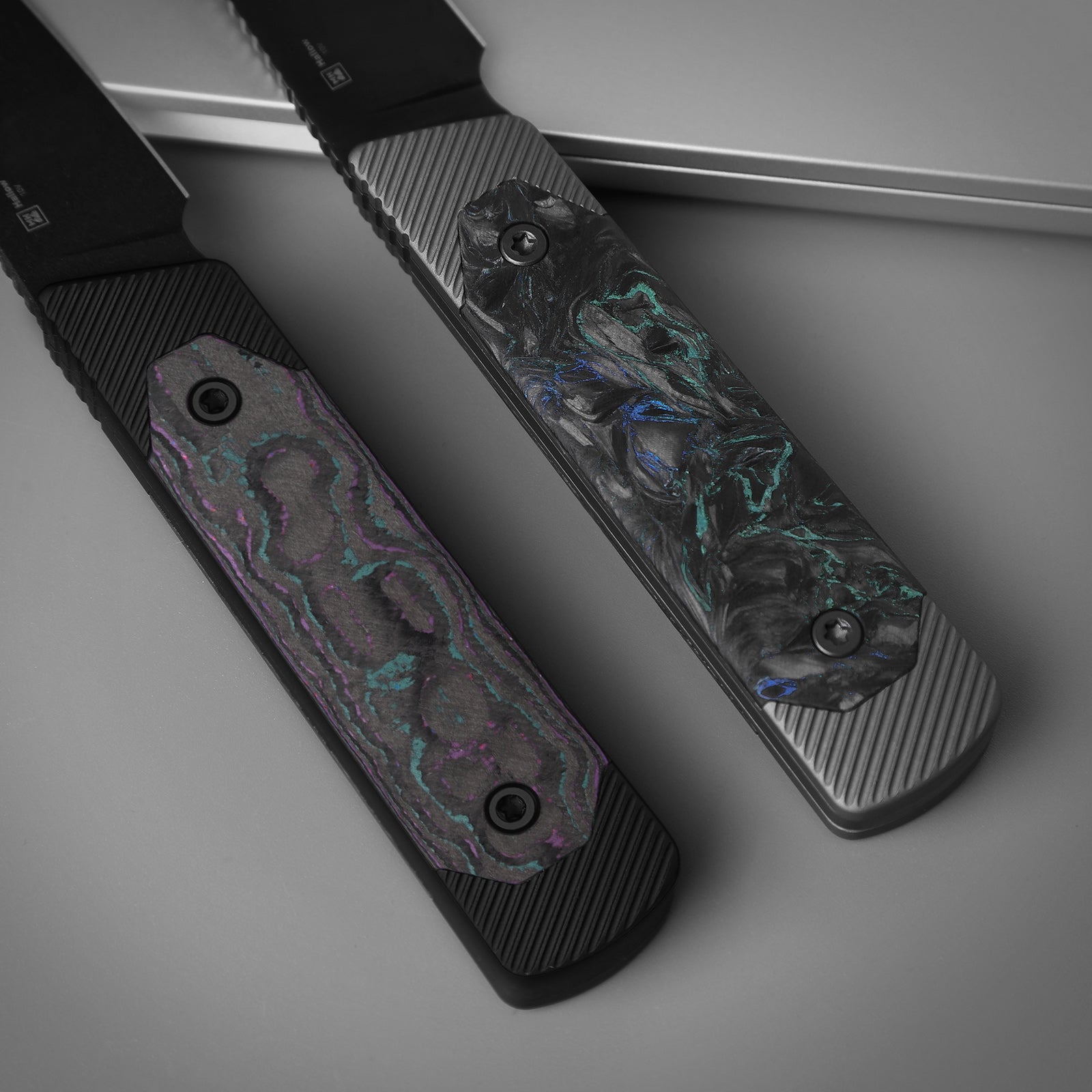 Hallow | Aluminium + Carbon Fiber | CPM 10V | KizerB™ 1123A2