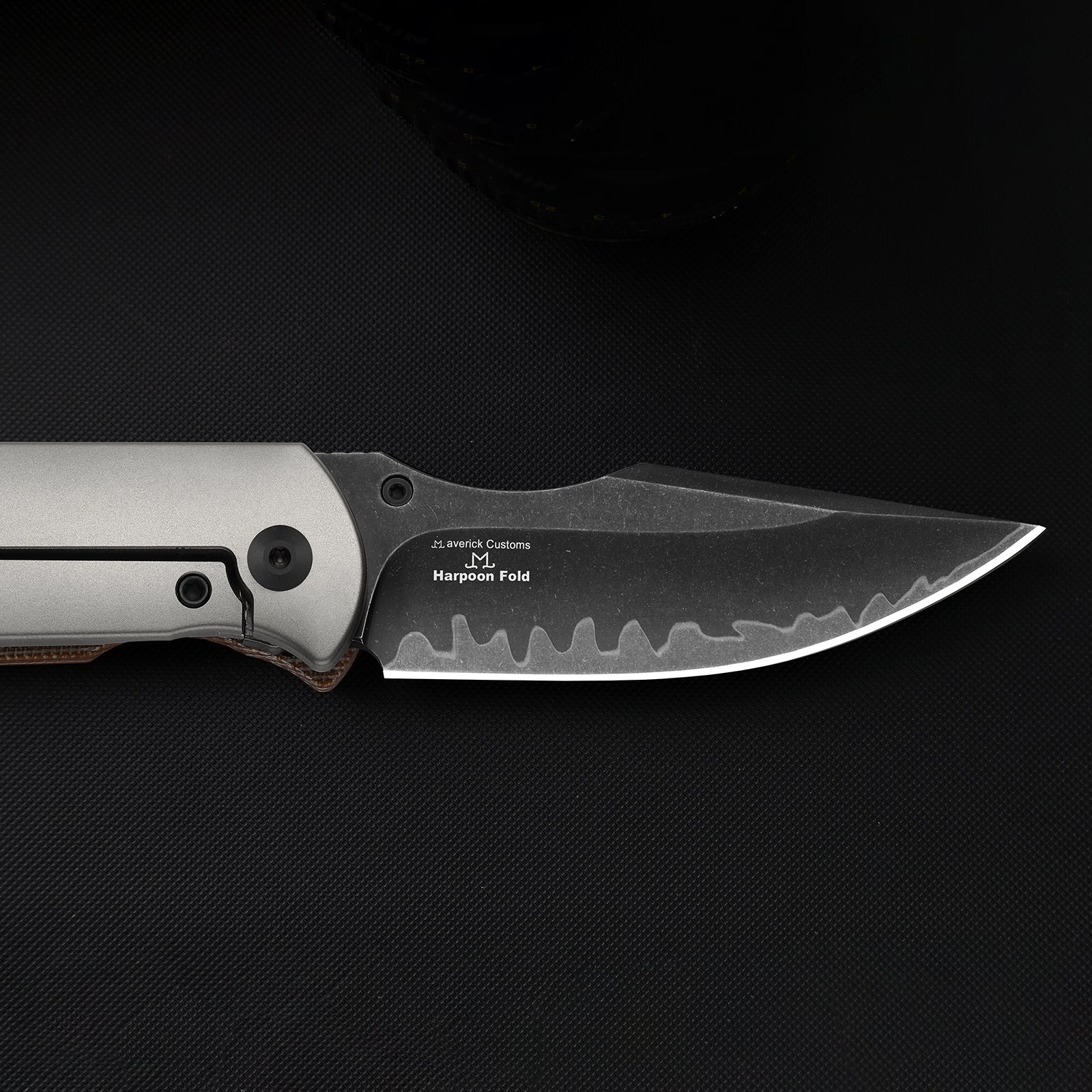 HARPOON FOLD | Elmax + Hollow Grind + Stonewashed | FRAME LOCK | Titanium | KizerB™ 4784A1