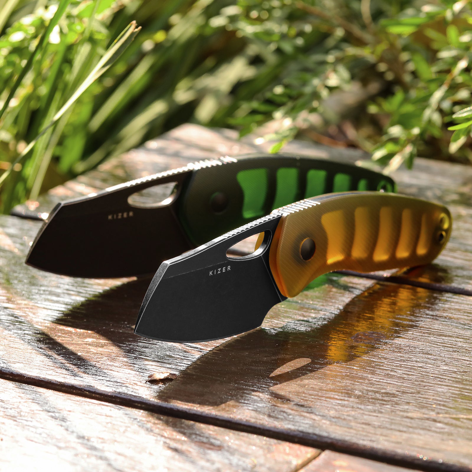 Hornet | Bee Belly Hollowed-out Handle | 14C28N | Fixed Blade | KizerV
