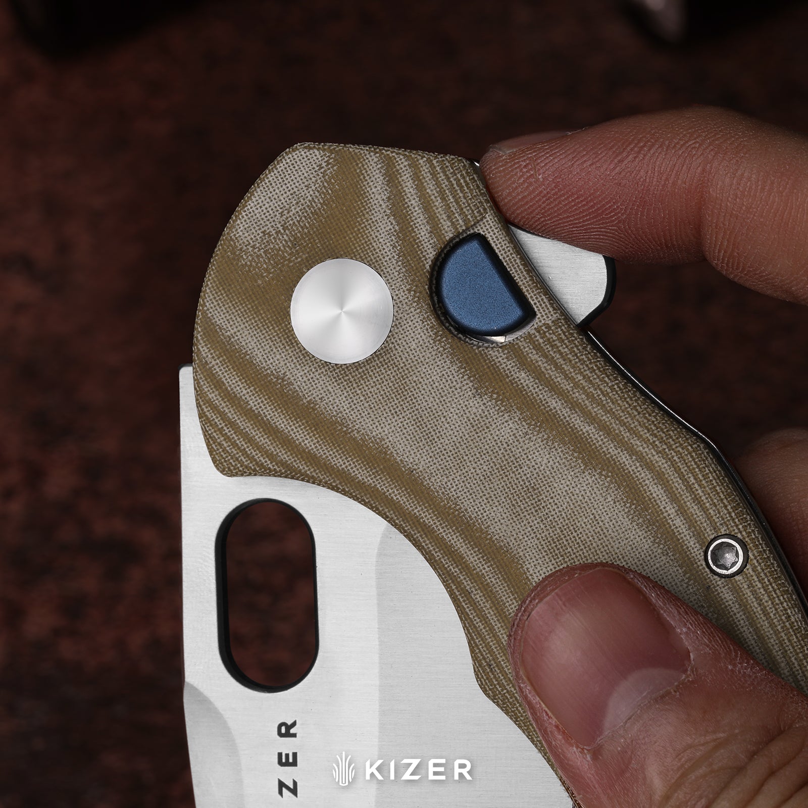 Roach XL | Kizer Button Liner Lock™ | 14C28N | Micarta | KizerV™ 4477B