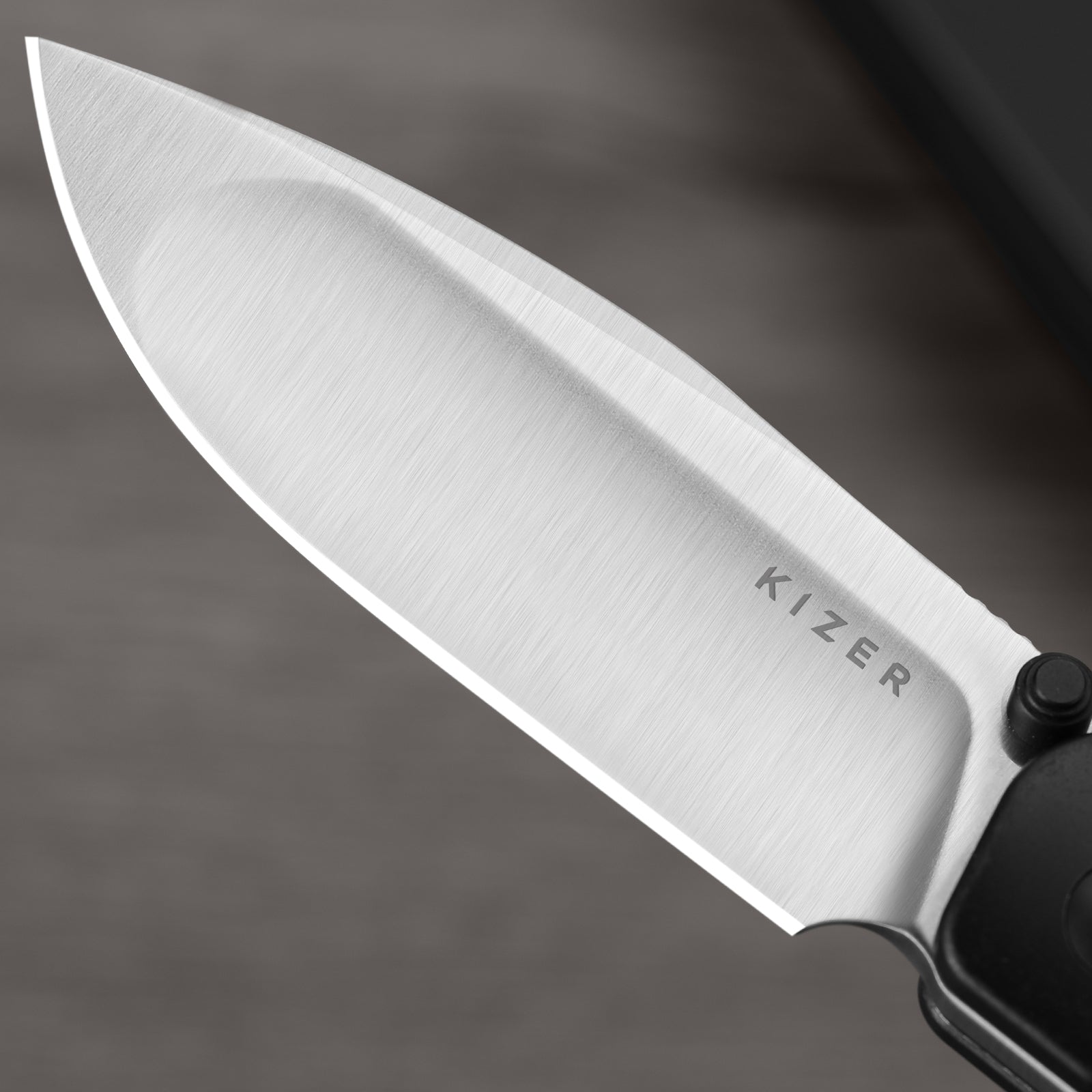 Coywolf | Compound Grind | Titanium & Reconstituted Wood | Frame Lock | KizerB™ 3685A2