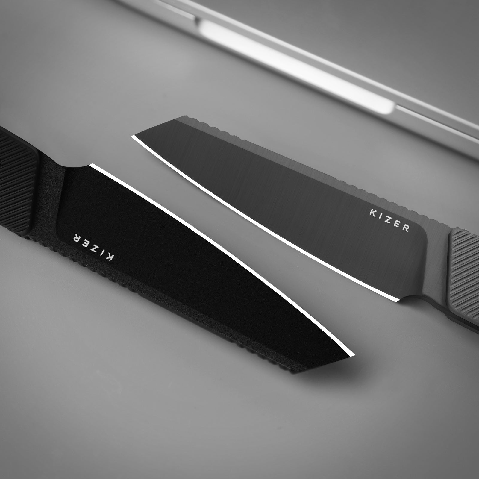 Hallow | Aluminium + Carbon Fiber | CPM 10V | KizerB™ 1123A2