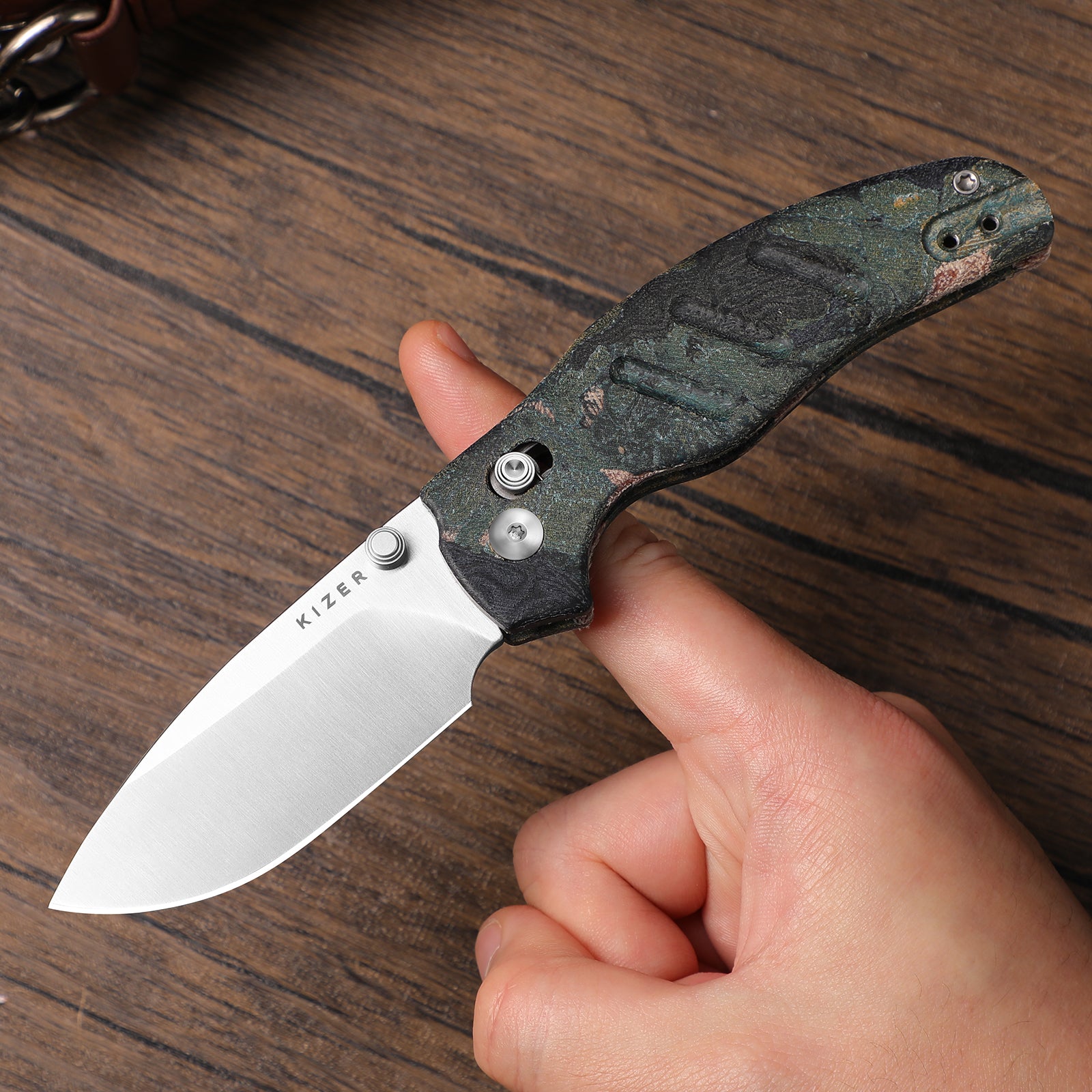 Sheepdog® C01C 2.9 CD | Current Micarta (Blue Burl Canvas) | Kizer Clu