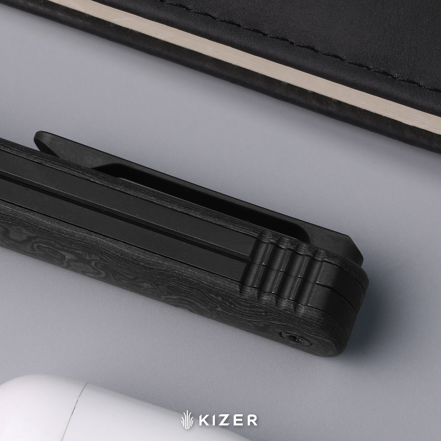 Feist 3 | CPM S90V + Hand-brushed | Titanium & KizerNova™ Lava | Rever