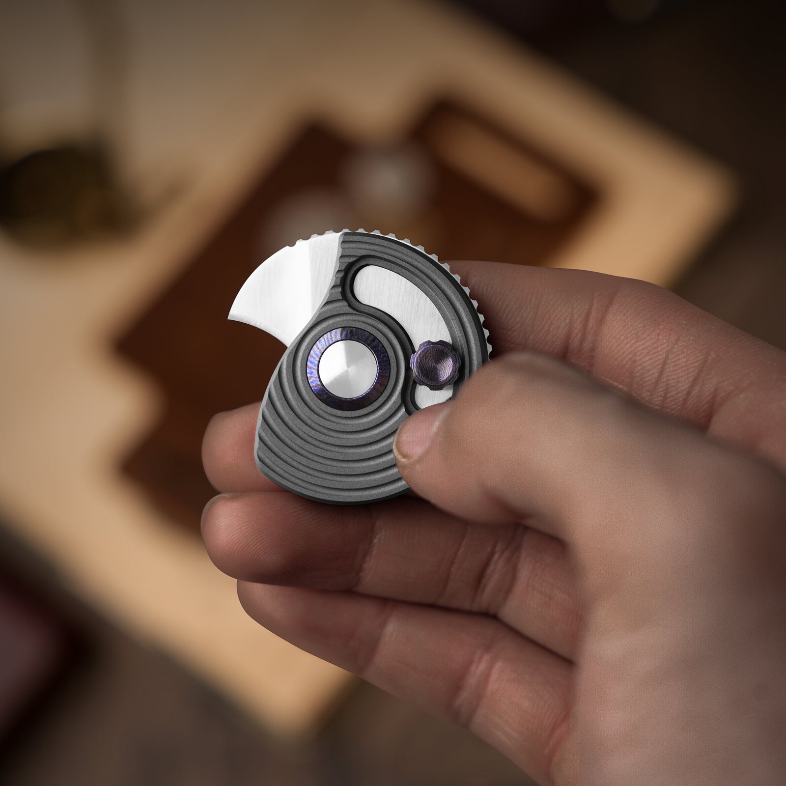 Snail-Trail | 5th Pocket Coin Knife | Detent Slip Joint | AEB-L | Matte Brass-Tone Aluminum Handle | Flat Grind | KizerV™ 2757A1