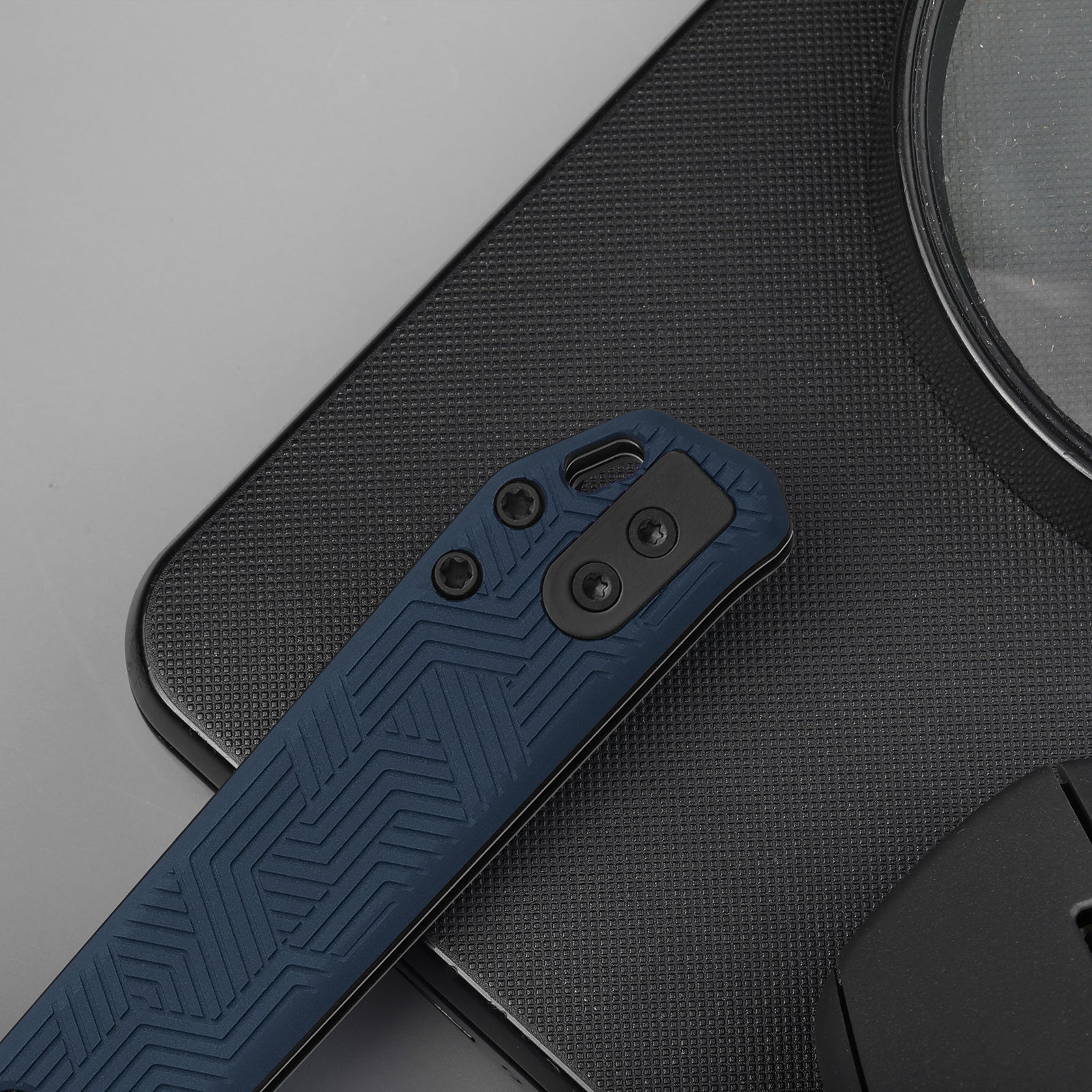 Begleiter 2.9 | Kizer Clutch Lock™ | Norplex UltreX™ Micarta | BD1N | KizerV™ 3458.2CDA1