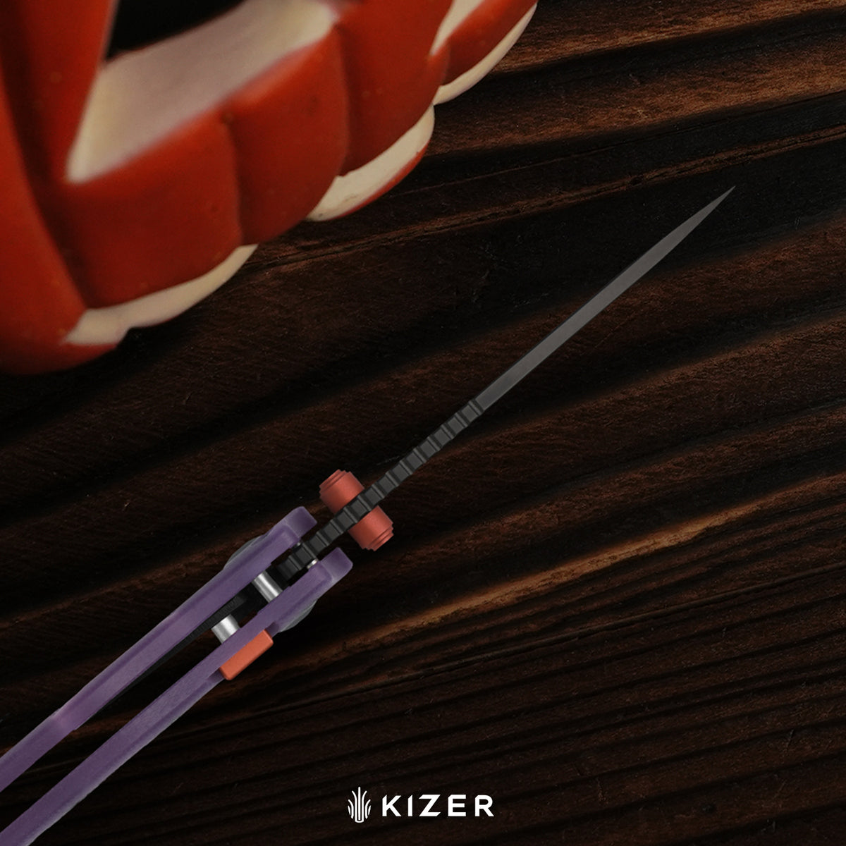 Halloween | C01C 2.9 BD | ELMAX | Dual-Color GID Handle | KizerB™ 3488.29BDHW1 | Halloween Special Edition