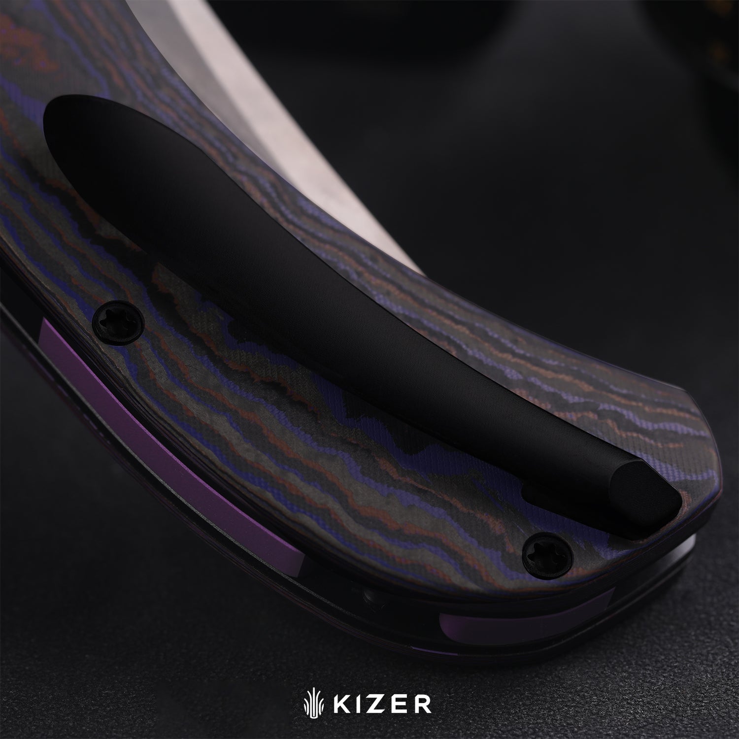 Cyclone | Frame Lock | Titanium & Fatcarbon Purple Haze | S35VN+Matte DLC Ultra | KizerB™ 3734A1