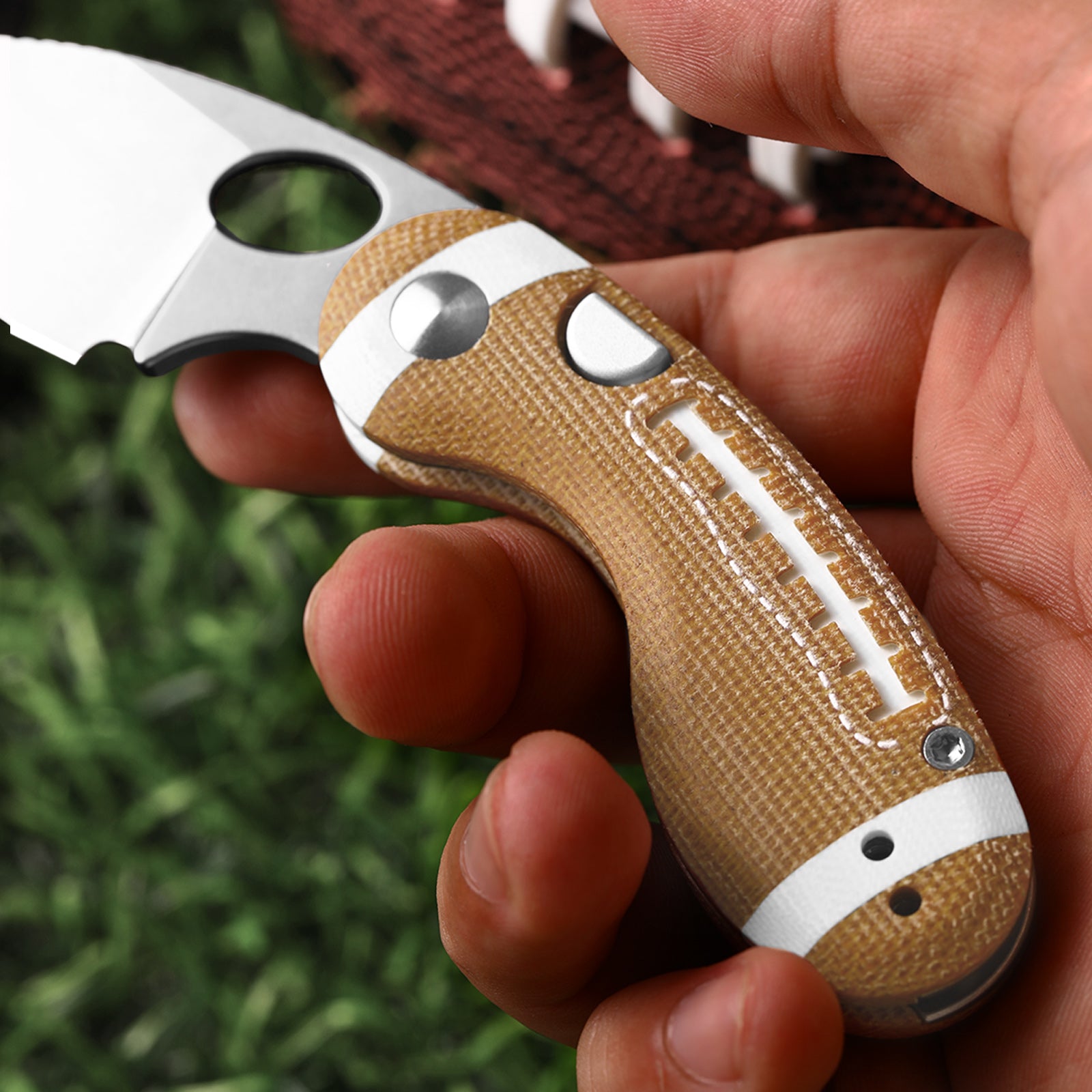 Microbe™ | Kizer Button Liner Lock™ | The Fifth Pocket 2.19