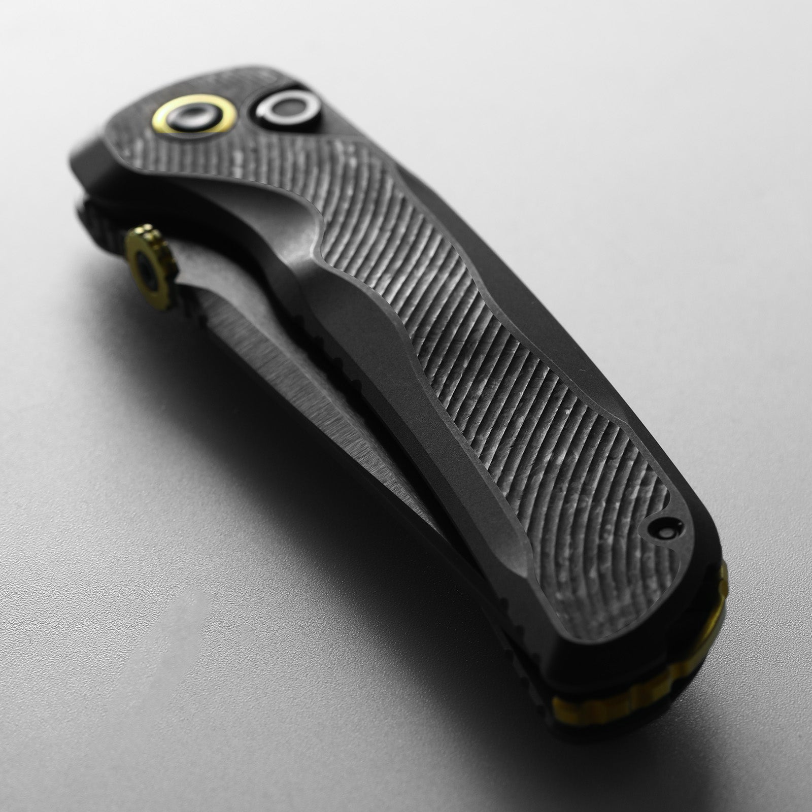 Mithril | KineticFit™ Button Lock | M390 + DLC Ultra + Hand-Brushed |