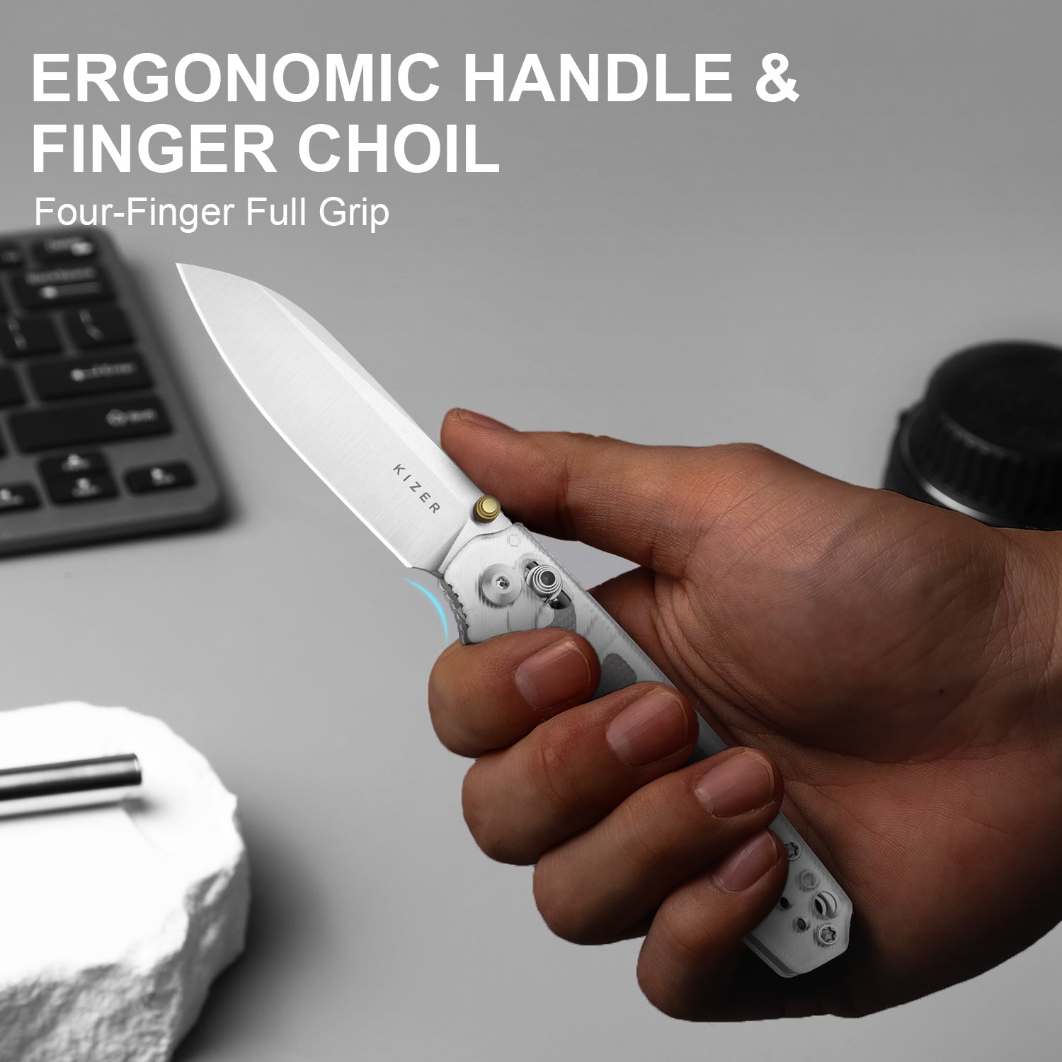 Pokiman CS | Kizer Clutch Lock™ |Sheepsfoot | Four-Finger Full Grip | Clear Acrylic | KizerV™ 3789A5